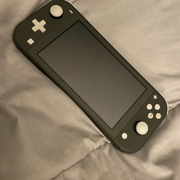 Nintendo Switch Lite. Like new condition. PRICE IS FIRM!! - Picture 1 of 10